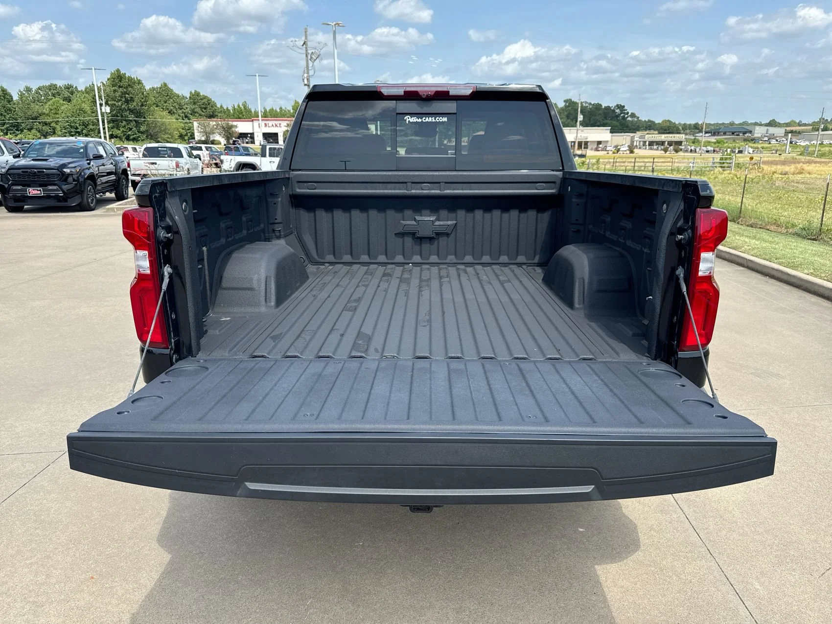 Used 2025 Black Chevrolet LTZ image 24