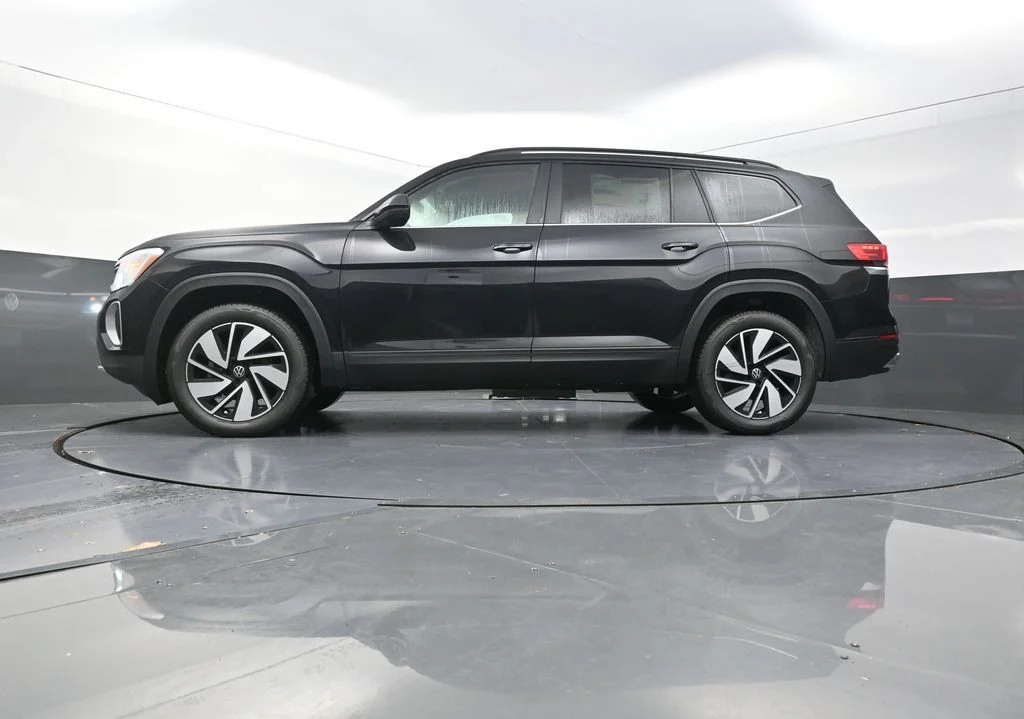 2026 Volkswagen Atlas SE w/Tech - Photo 25