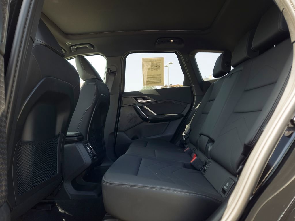 Used 2023 Jet Black BMW xDrive28i image 9
