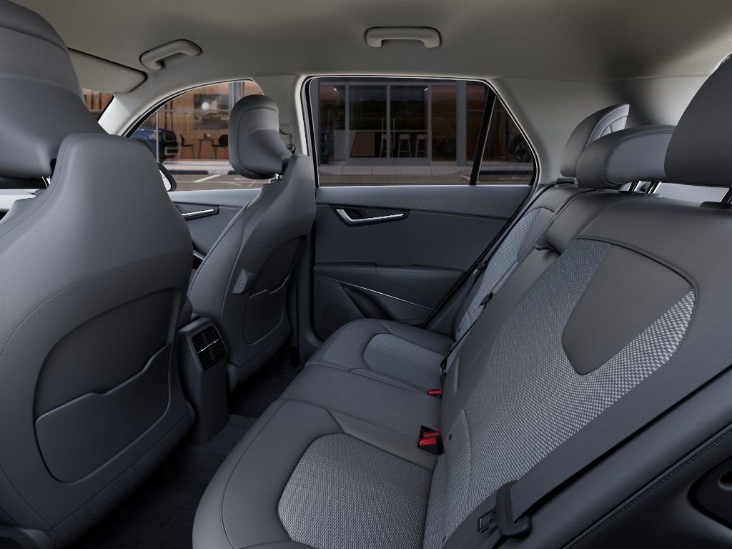 New 2026 Snow White Pearl Kia EX image 18