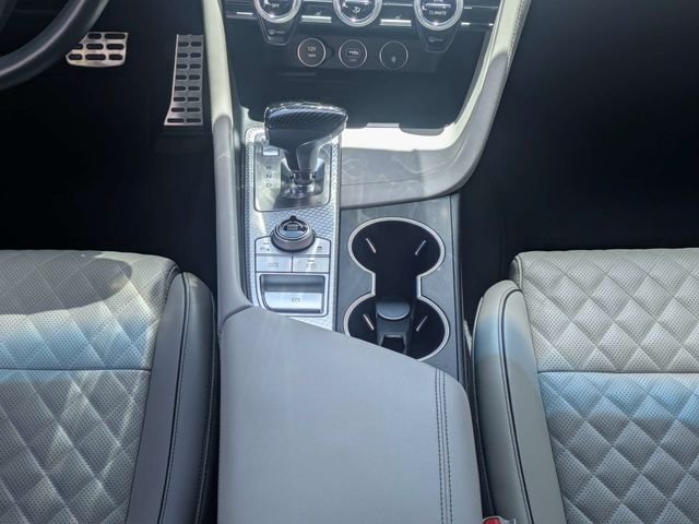 Used 2023 White Genesis 3.3T image 18