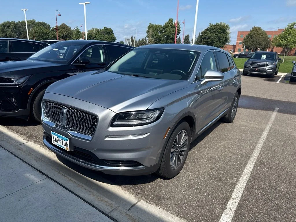 Certified Used 2023 Silver Lincoln Standard image 4