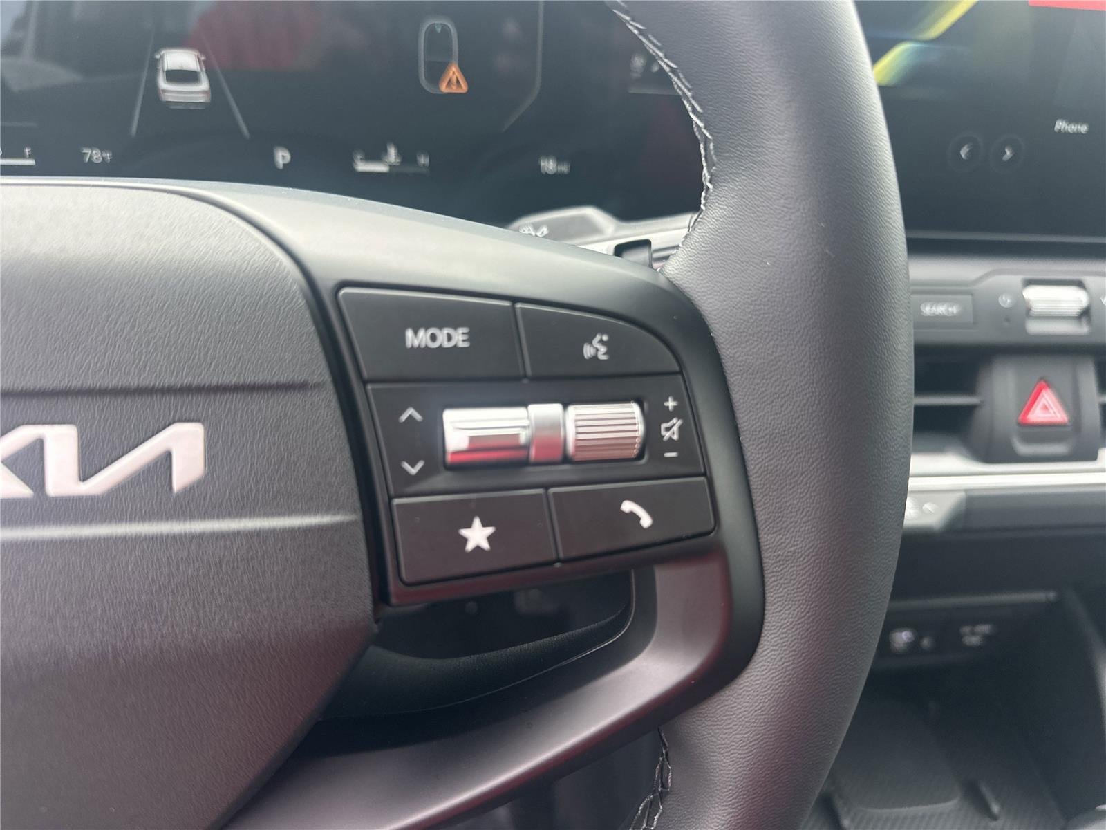 2025 Kia K4 EX - Photo 9