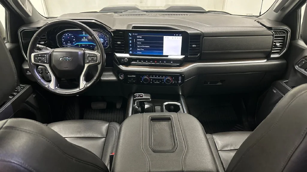 Used 2022 Beige Chevrolet LT Trail Boss image 27