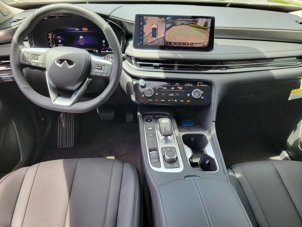 New 2027 GRAPHITE SHADOW INFINITI Luxe FWD image 12