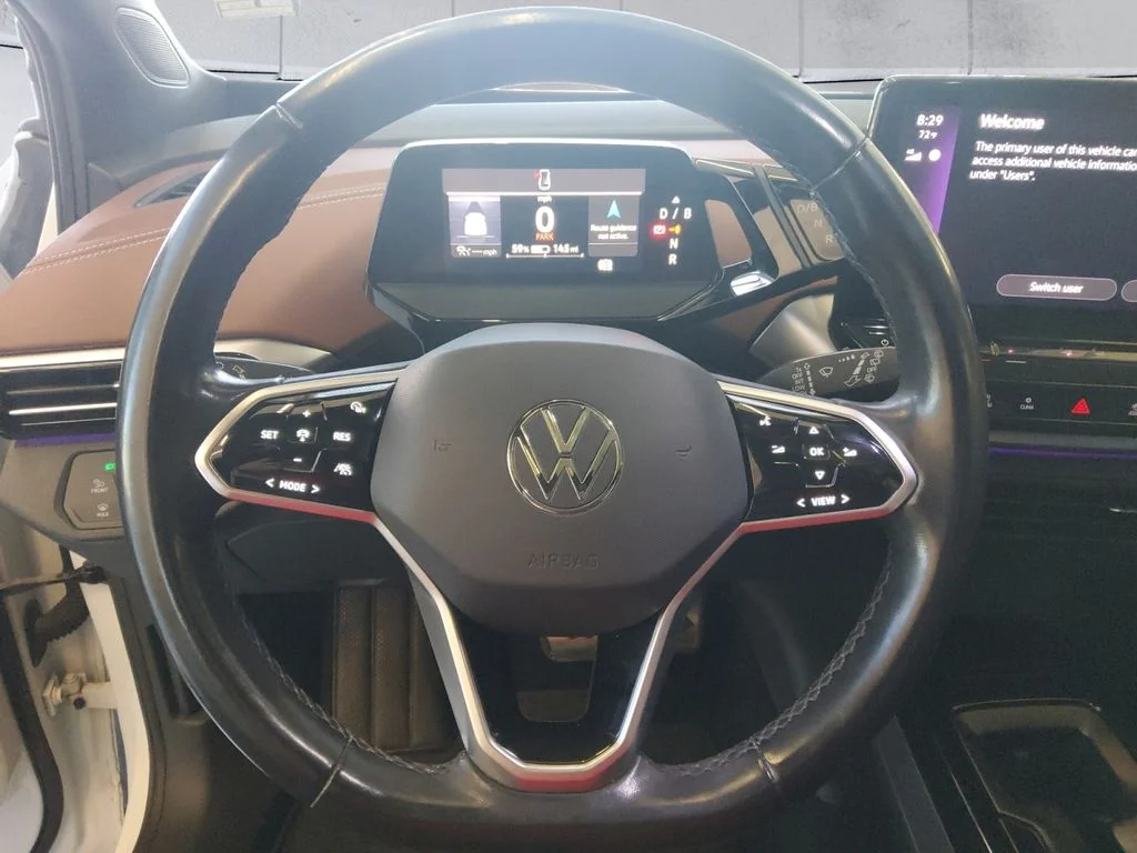Used 2021  Volkswagen Pro S image 9