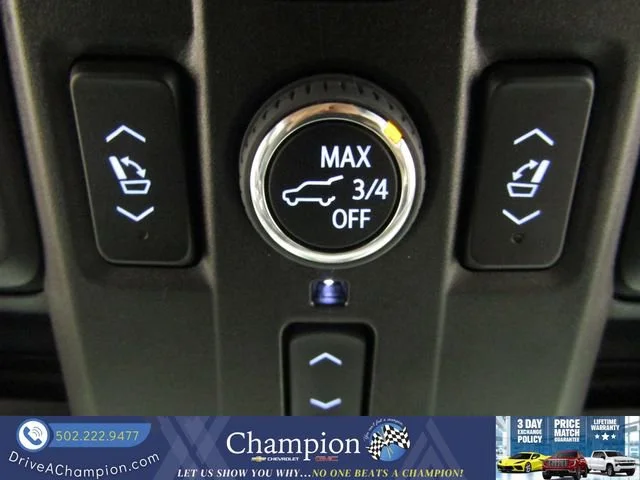 Used 2025 Iridescent Pearl Tricoat Chevrolet Premier image 45