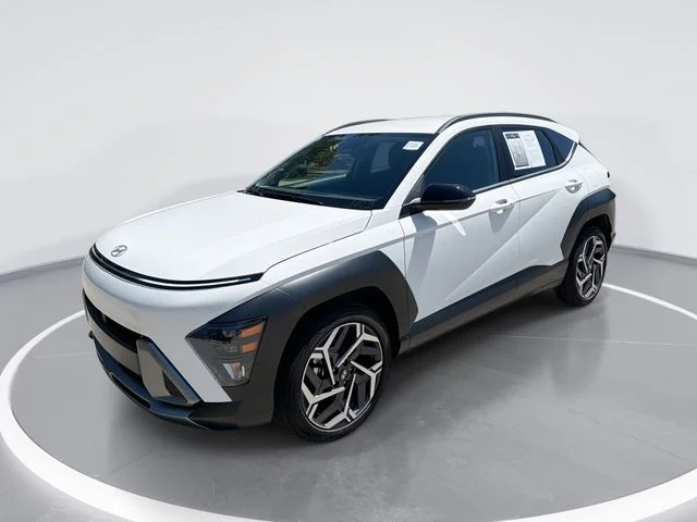 Used 2026 White Hyundai SEL Premium image 1
