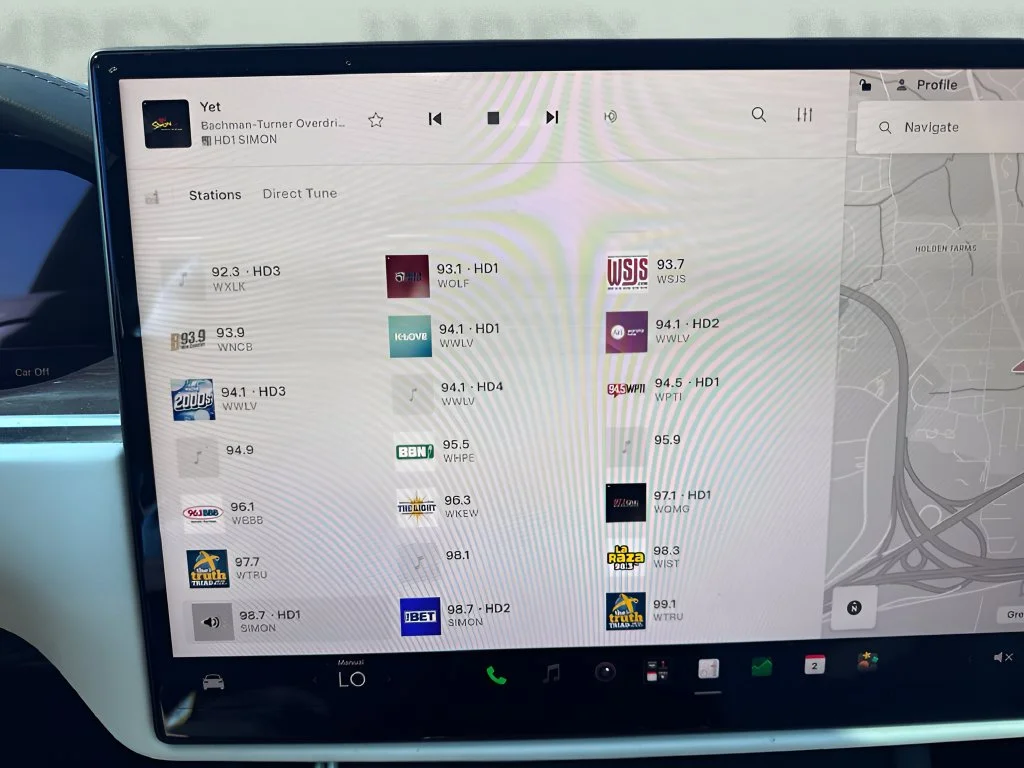 Used 2022 Red Tesla Base image 17