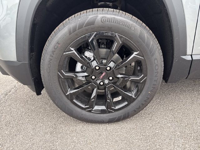 New 2027 Sterling Metallic GMC Elevation image 10