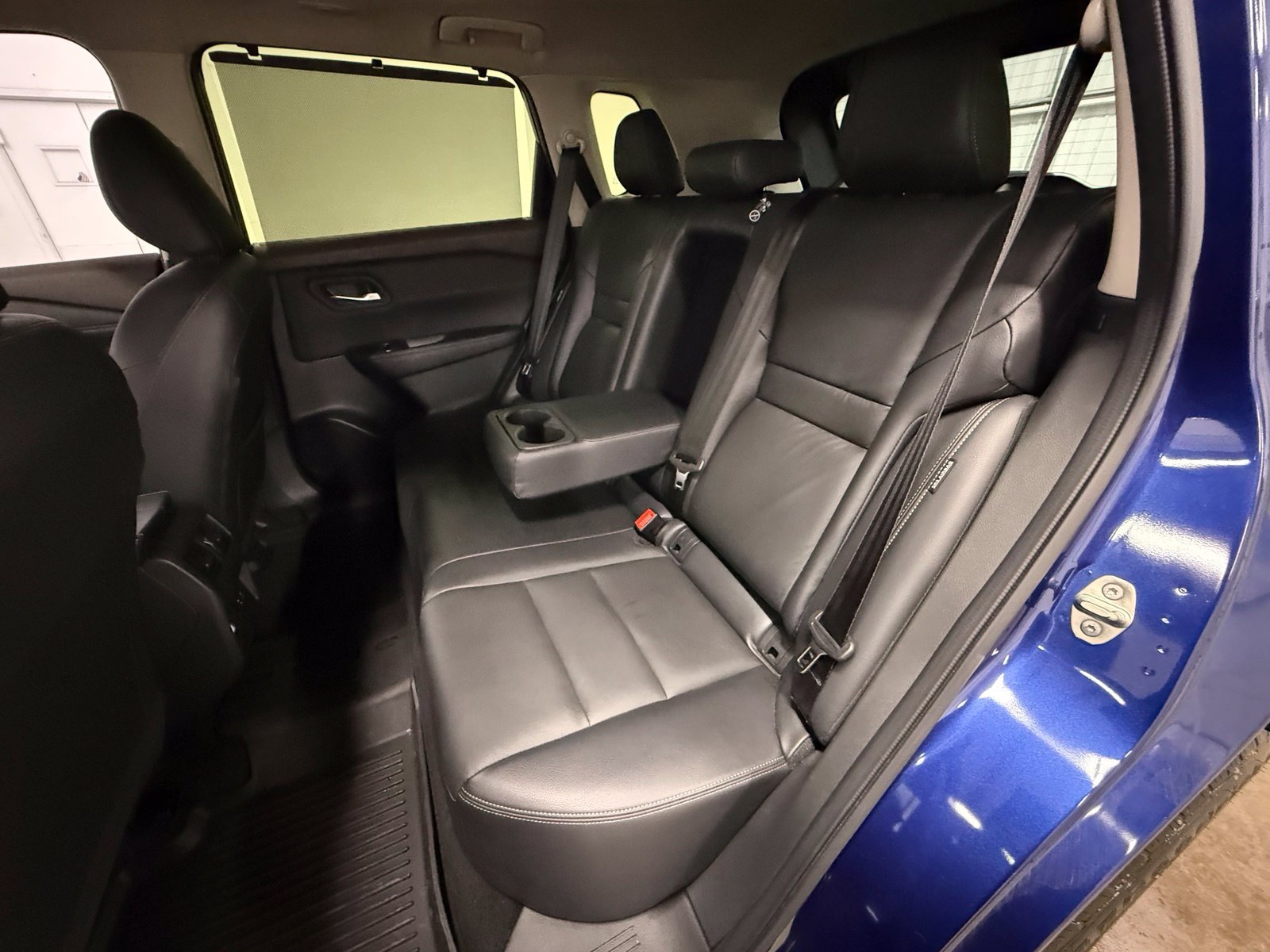 Used 2023 Blue Nissan SL image 24