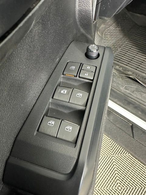 Used 2021 White Toyota SR image 24