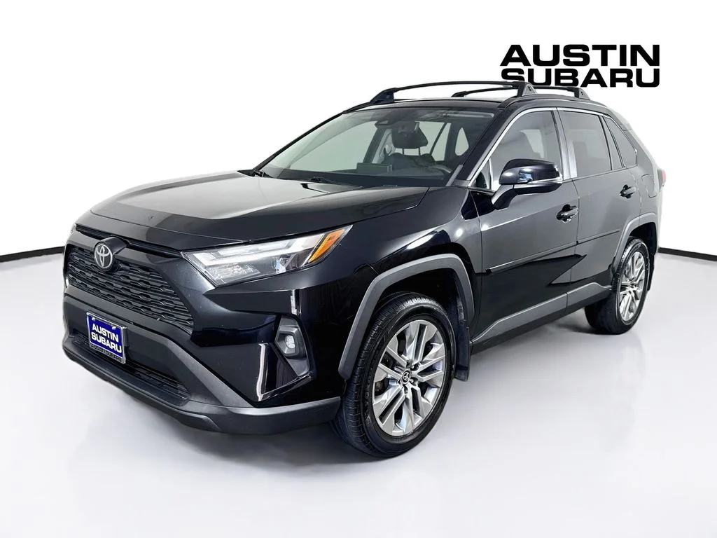 Used 2022 Black Toyota XLE Premium image 3