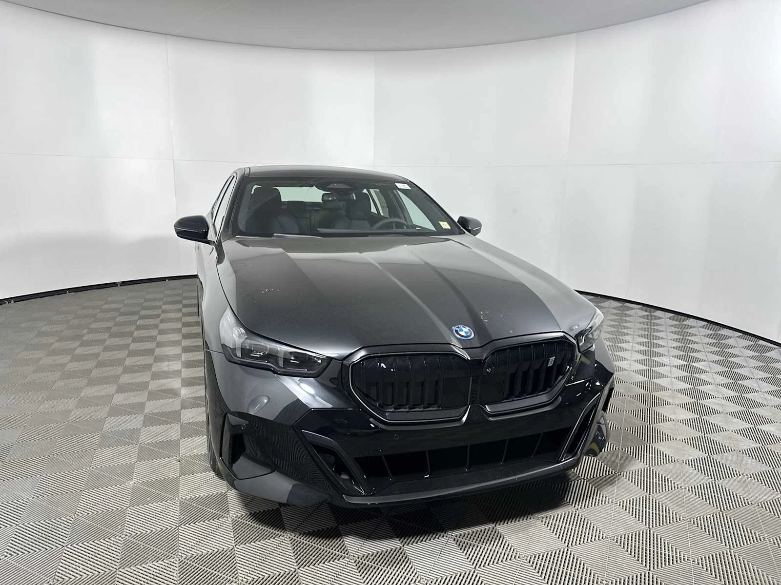 New 2026 Black Sapphire Metallic BMW xDrive40 image 6