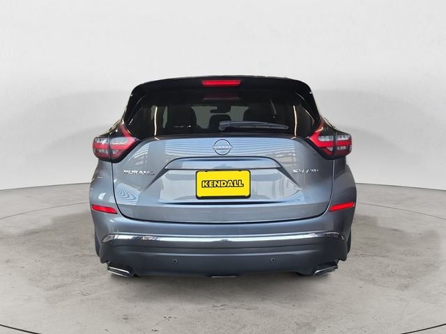 Used 2024 Gray Nissan SV image 6