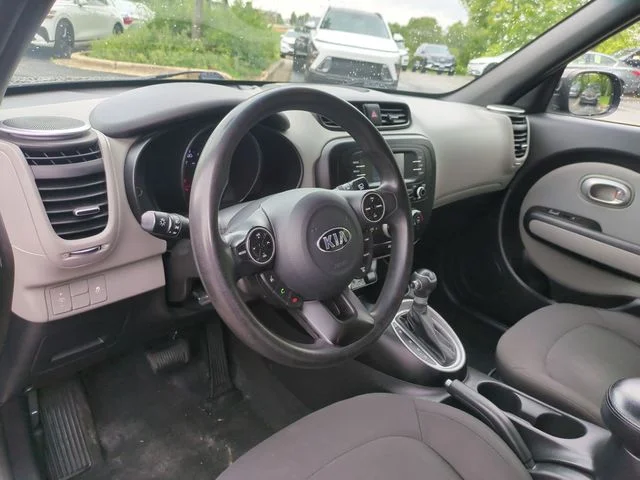 Used 2016 Black Kia Base image 10