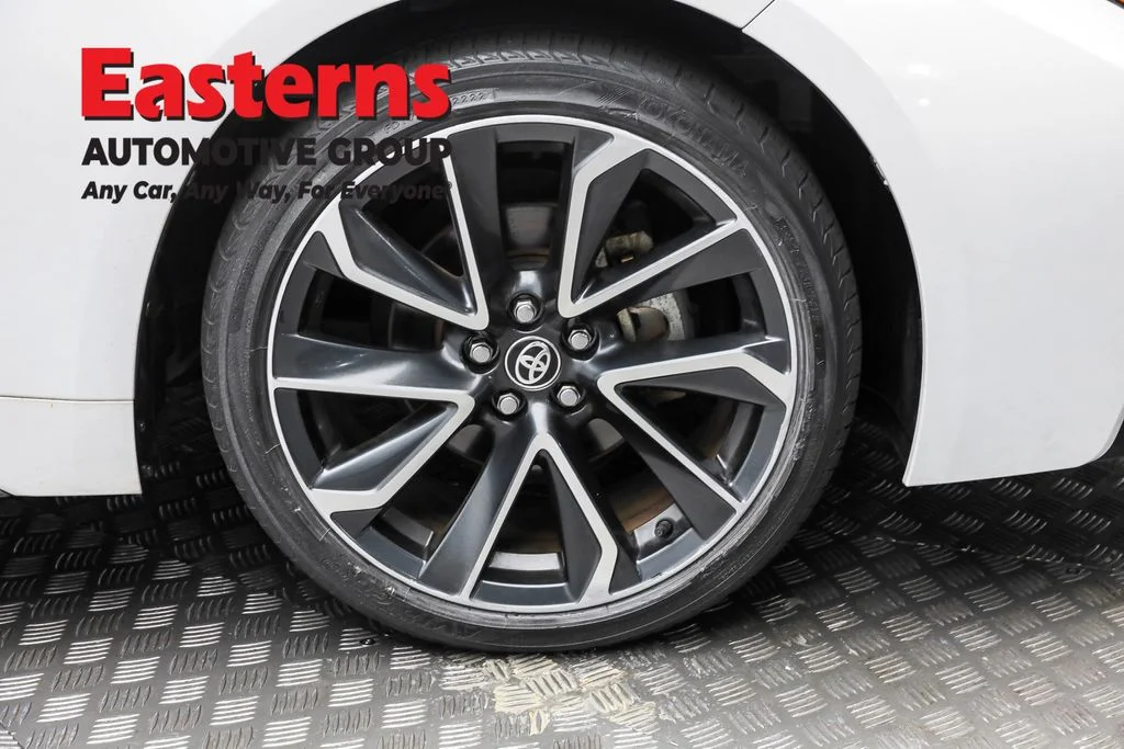 Used 2022 White Toyota SE image 29