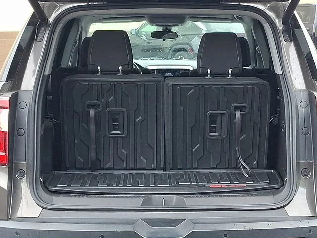 Used 2020 Gray GMC SLE image 28