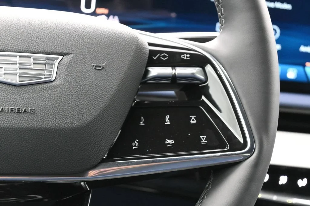 2027 Cadillac OPTIQ Premium Sport - Photo 14