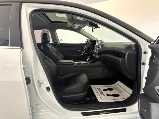Used 2022  Nissan SR image 30
