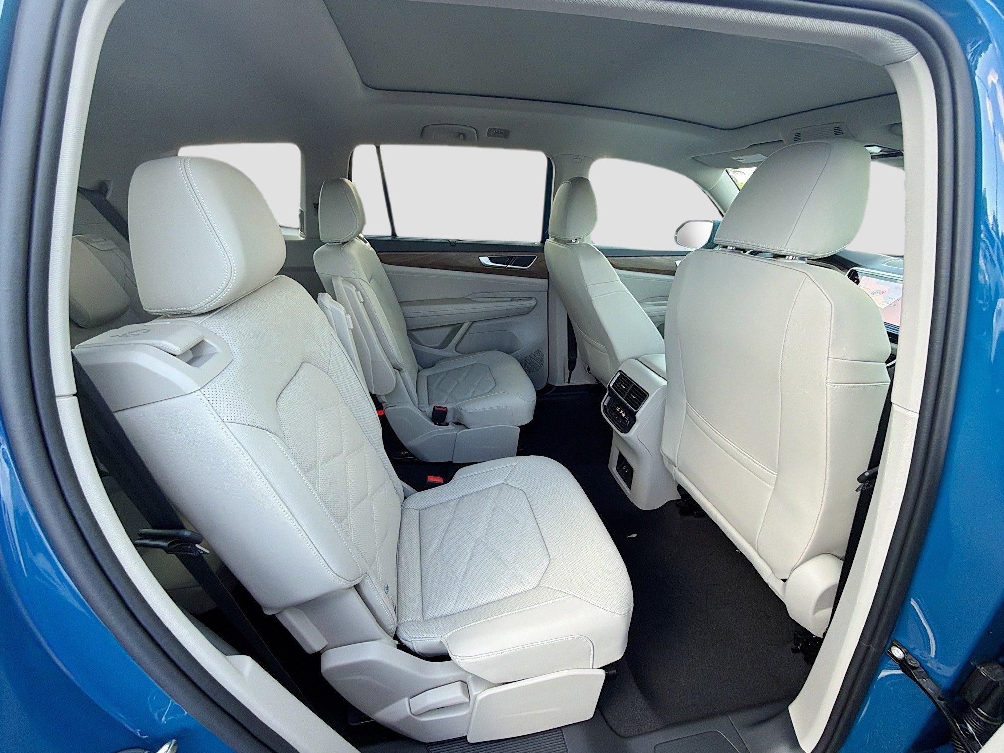 2026 Volkswagen Atlas SE w/Tech - Photo 24
