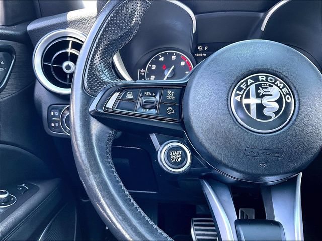 Used 2022 Moonlight Gray Me Alfa Romeo Ti image 23