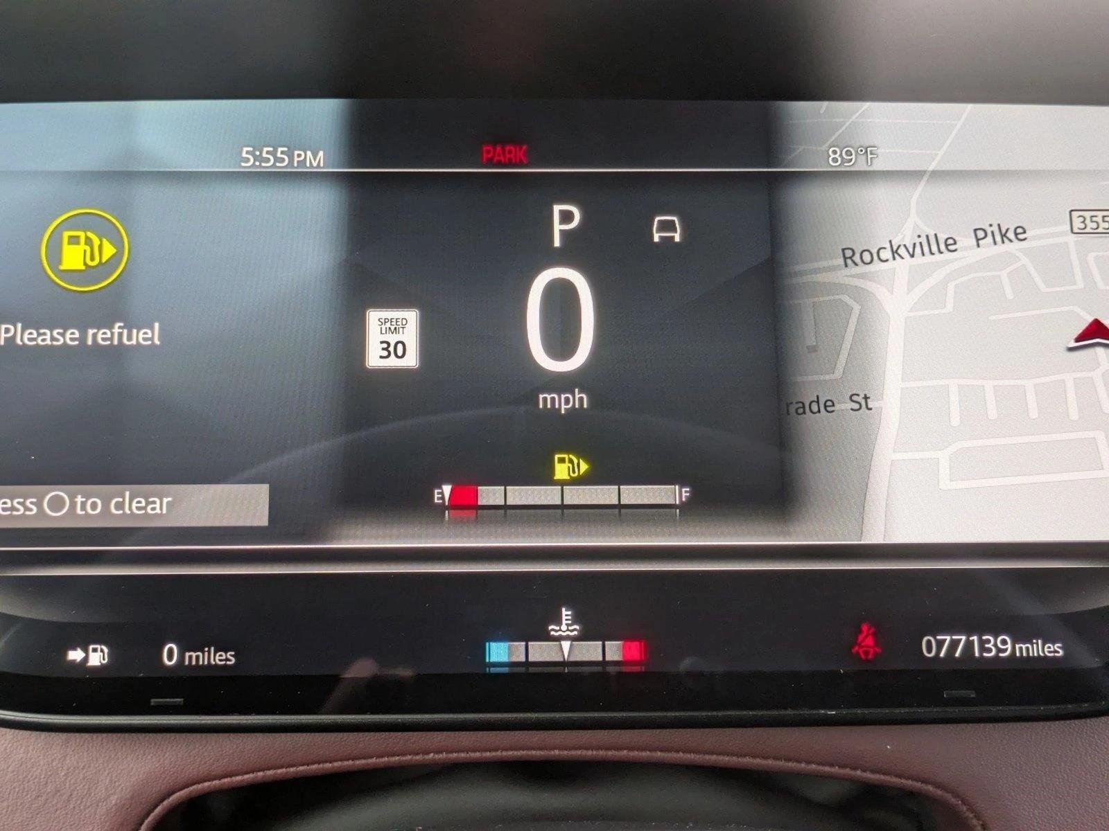 Used 2023 Portofino Blue Metallic Land Rover SE Dynamic image 11