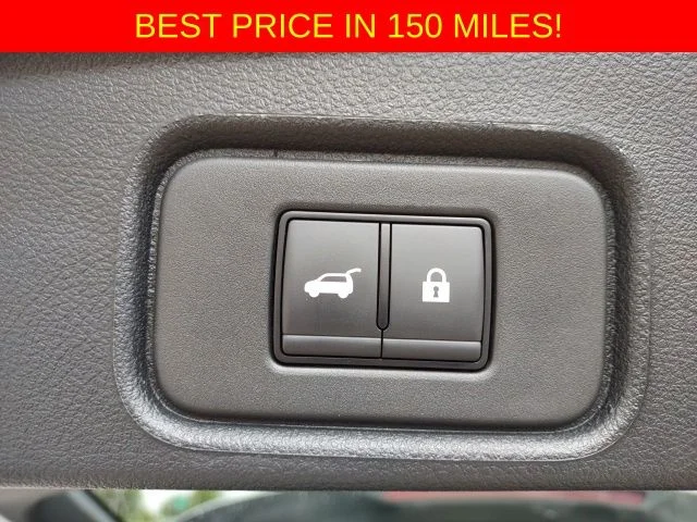 Certified Used 2025 Brilliant Silver Metallic Nissan SL image 21
