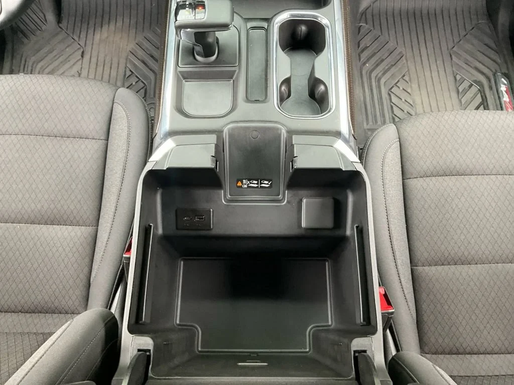 Used 2025 Summit White Chevrolet LT Trail Boss image 11