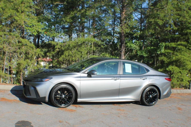 Used 2025 Underground Toyota SE image 4