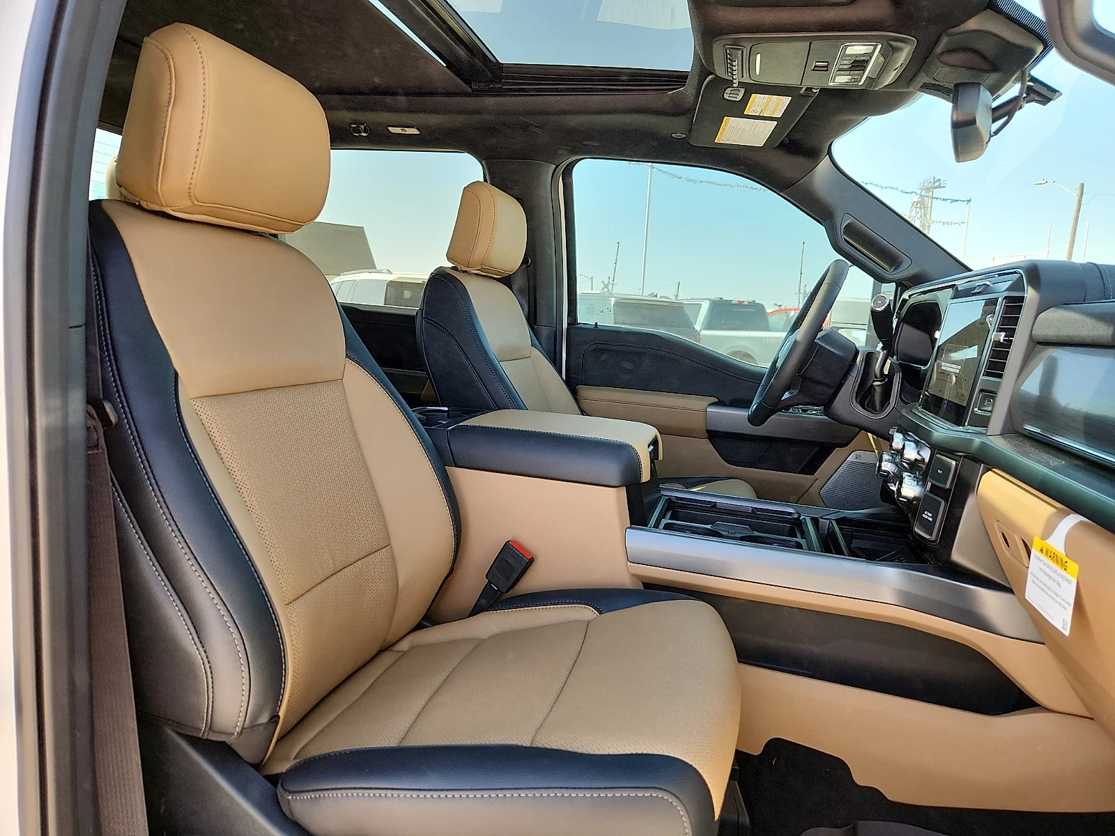 New 2026 Star White Metallic Tri-Coat Ford F-250® Lariat® image 20