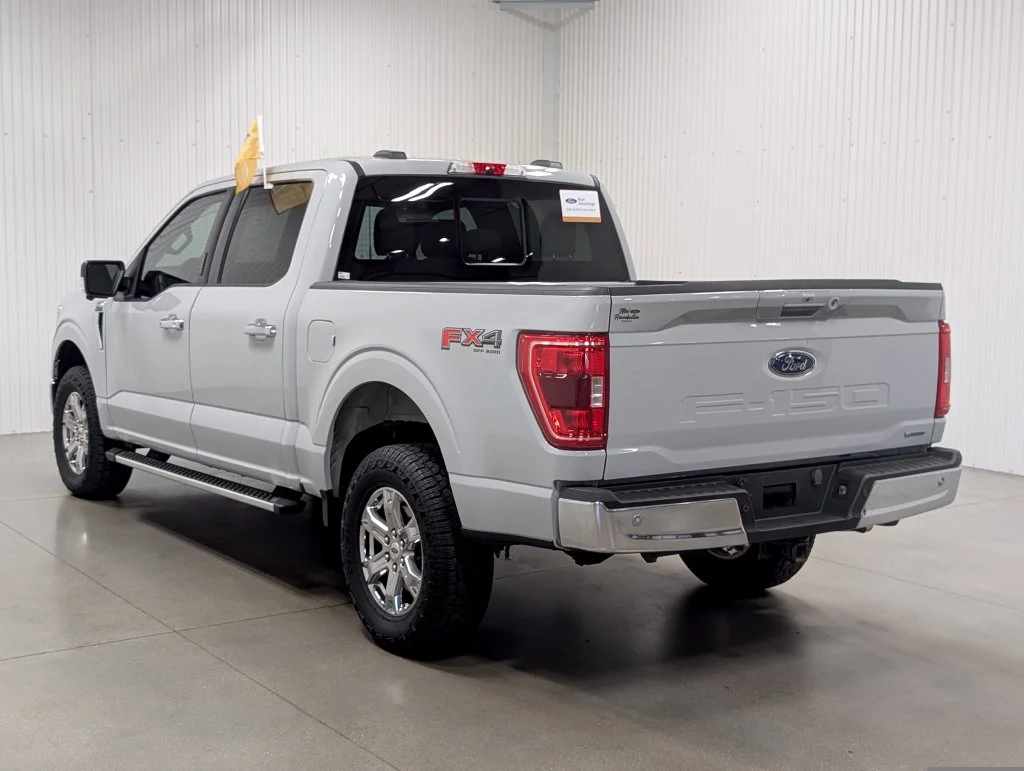 Certified Used 2023 Avalanche Ford XLT image 29