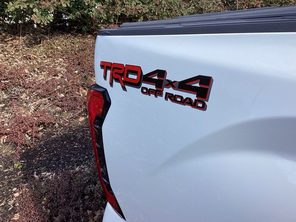 2025 Toyota Tundra SR5 - Photo 12