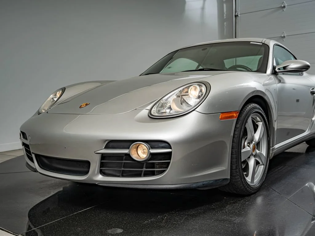 Used 2007 Arctic Silver Metallic Porsche  image 16