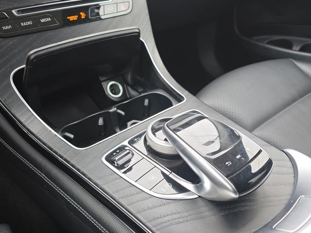 2017 Mercedes-Benz GLC GLC300 - Photo 34