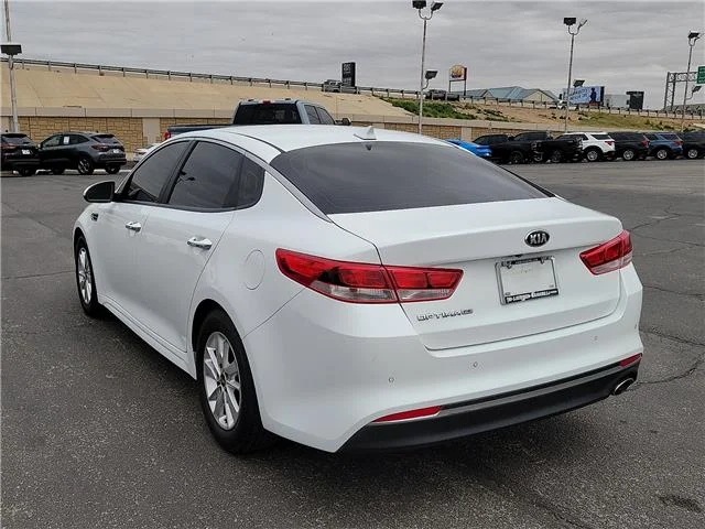 Used 2018 Snow White Pearl KIA LX image 2