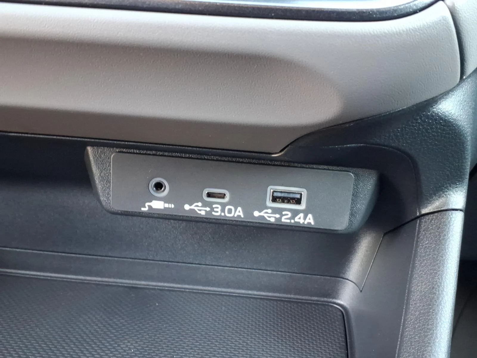 New 2026 Magnetite Gray Metallic Subaru Premium image 12