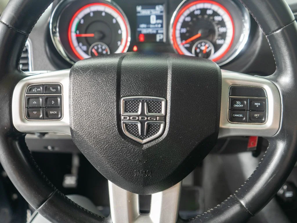 Used 2013 Gray Dodge SXT image 14