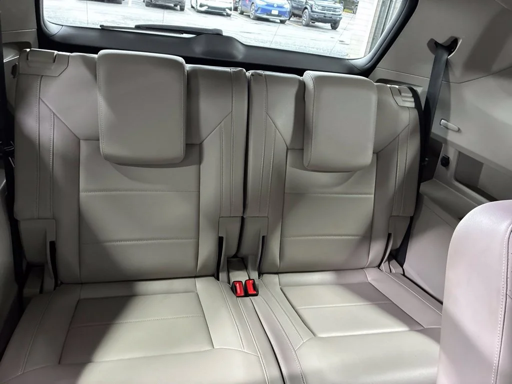 Used 2022 Black Volkswagen 3.6L V6 SE w/Technology image 61