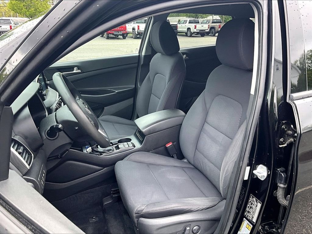 Used 2019 Black Hyundai Value image 10
