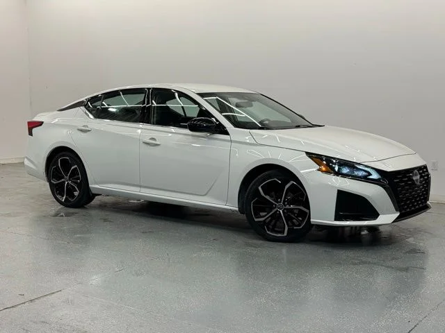 Used 2024 Nissan Altima SR with VIN 1N4BL4CV8RN367250 for sale in Middlesboro, KY