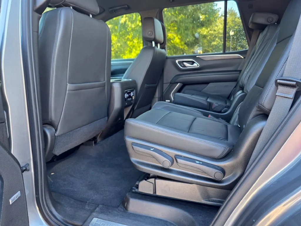 Used 2021 SATIN STEEL METALLIC Chevrolet LT image 27
