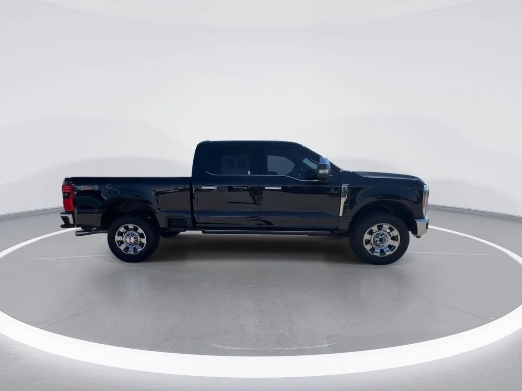 Used 2023 Black Ford King Ranch image 2