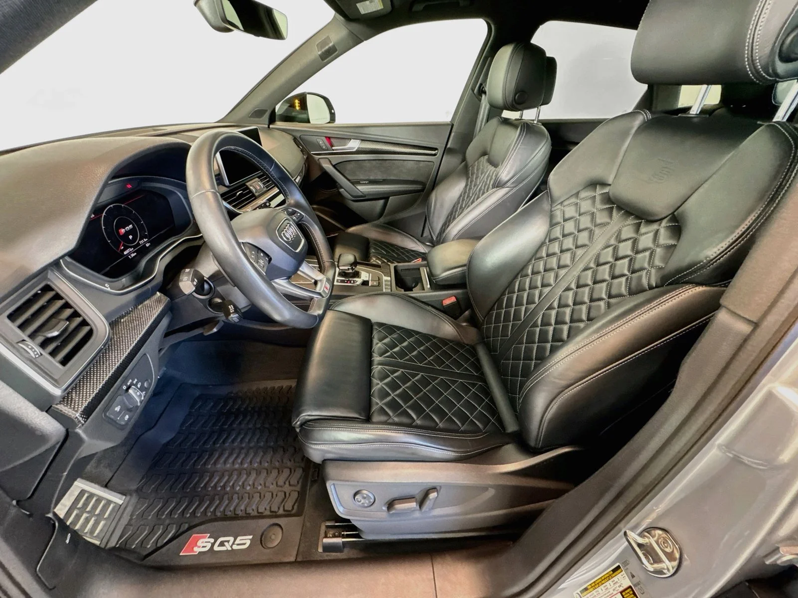 Used 2020 Florett Silver Metallic Audi Premium Plus image 19