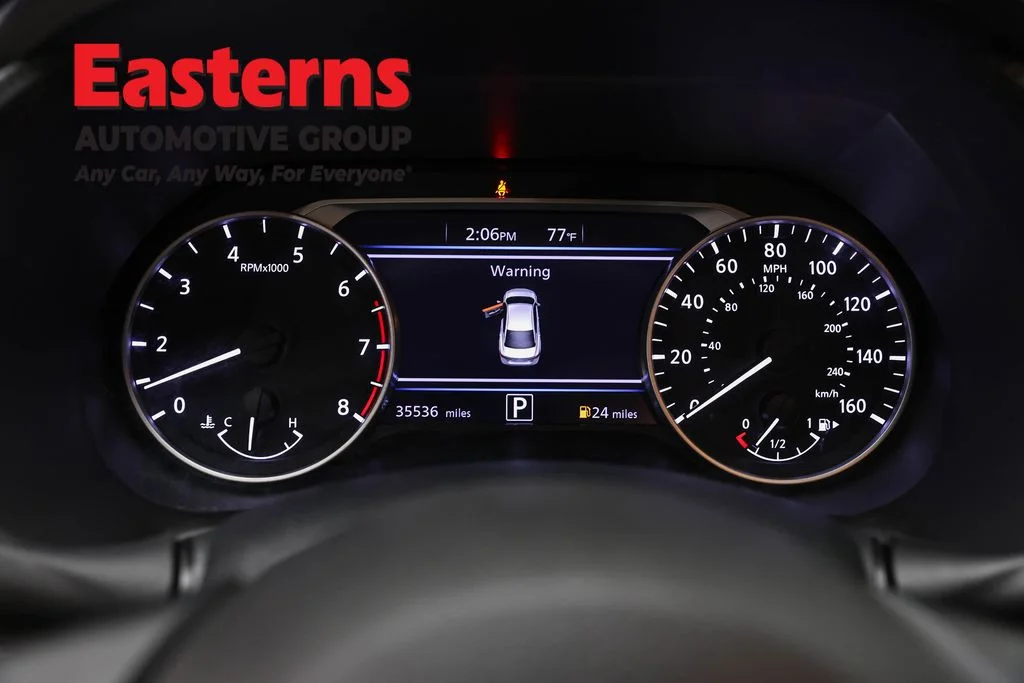 Used 2024 Gray Nissan SR image 18