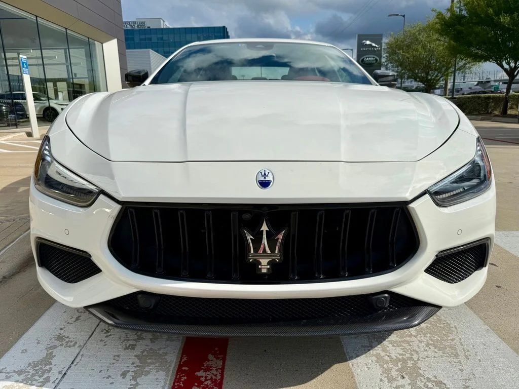 Used 2023 White Maserati Trofeo image 3