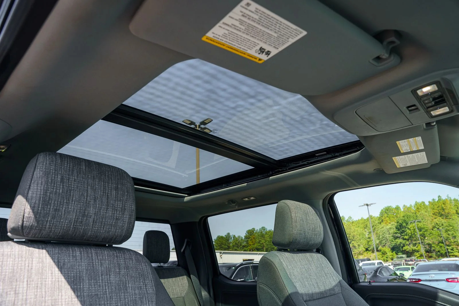 Used 2023 Blue Ford XLT image 24