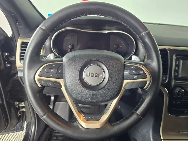 Used 2015 Black Jeep Laredo image 19