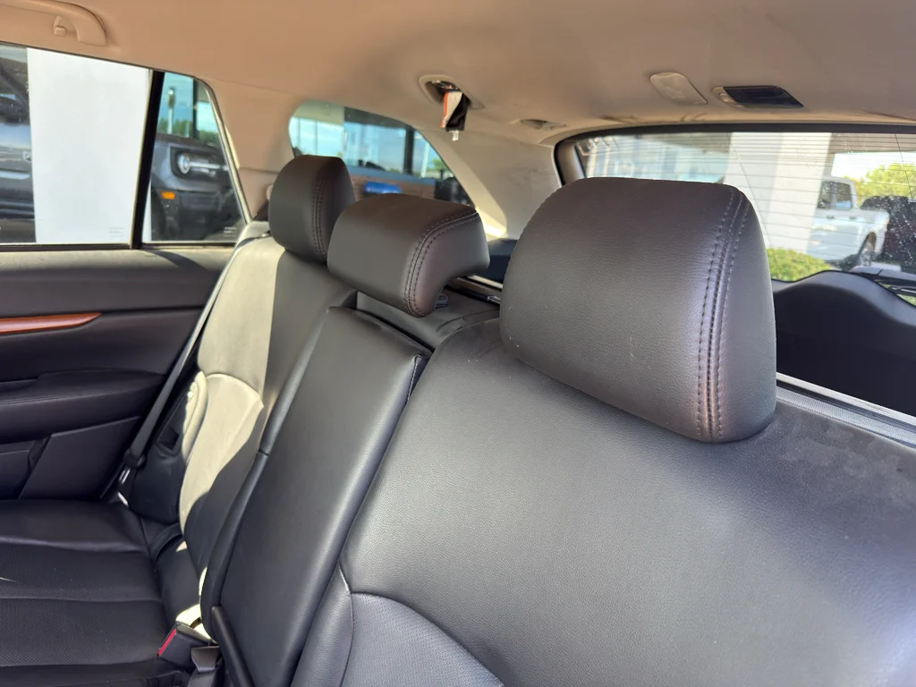 Used 2013  Subaru 2.5i Limited image 13