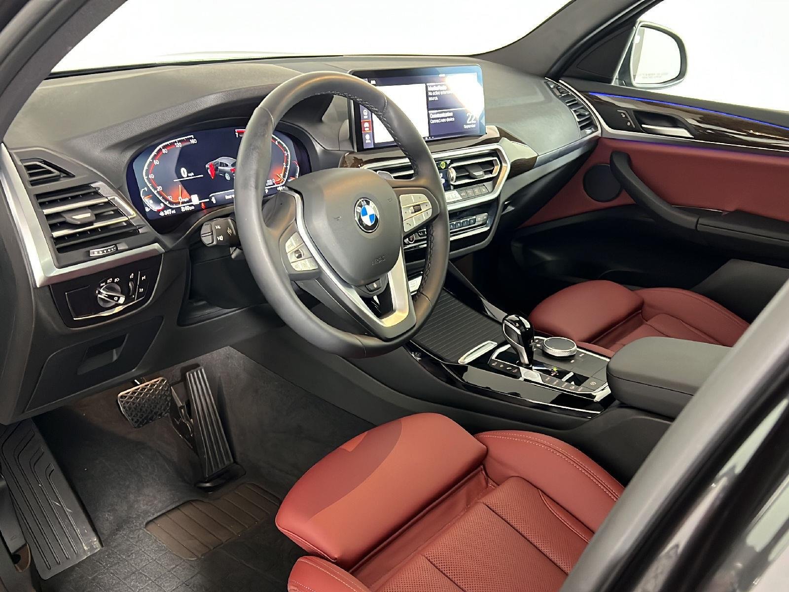 Used 2023 Dark Graphite Metallic BMW xDrive30i image 2